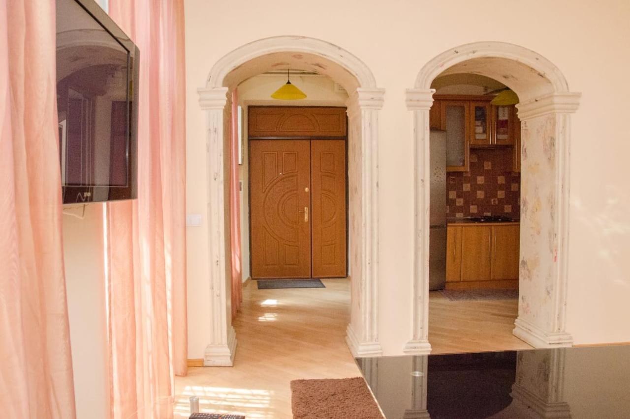 Svobody Avenue Apartment Leopoli Esterno foto