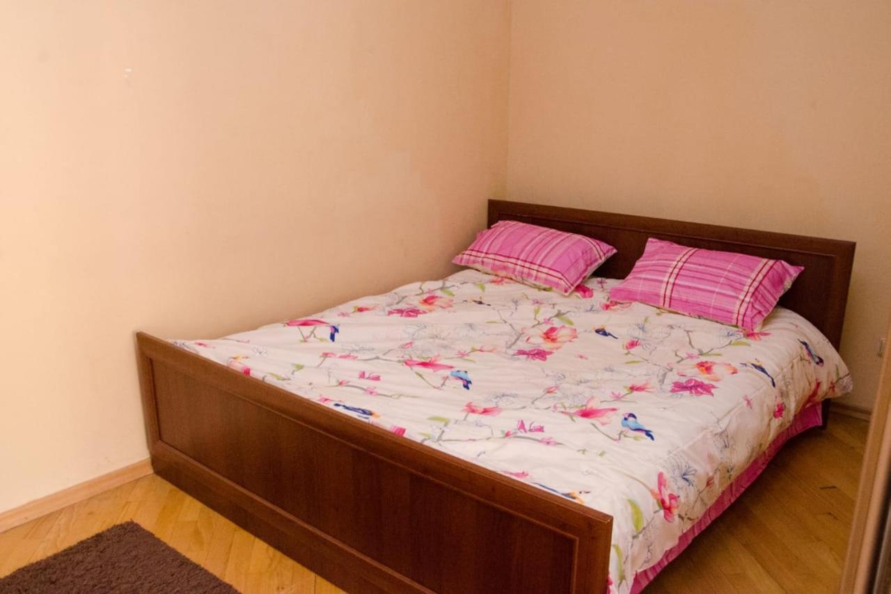 Svobody Avenue Apartment Leopoli Esterno foto